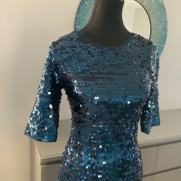 BCBG Mazazria sequin stretch dress - Picture 7 of 10